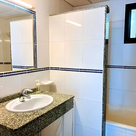 Florencia With Pool Wifi In Puerto Del Carmen, Lanzarote Apartament