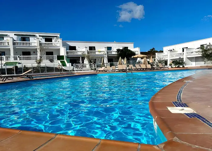 Apartment Florencia With Pool Wifi In Puerto Del Carmen, Lanzarote Tías