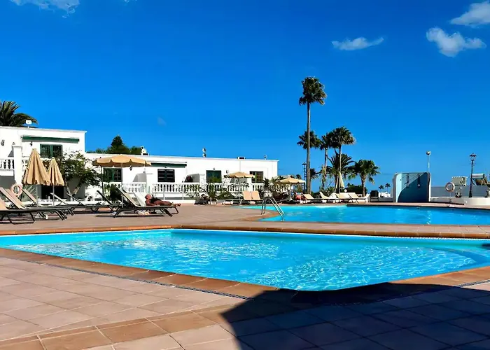 Apartment Florencia With Pool Wifi In Puerto Del Carmen, Lanzarote