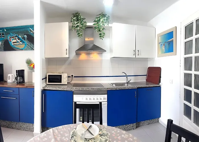 Apartment Florencia With Pool Wifi In Puerto Del Carmen, Lanzarote Tías