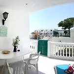Florencia With Pool Wifi In Puerto Del Carmen, Lanzarote Тиас