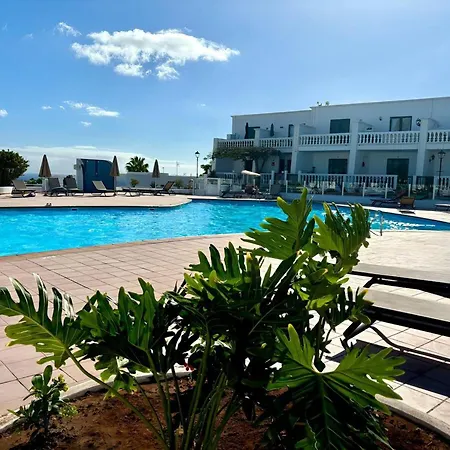 Florencia With Pool Wifi In Puerto Del Carmen, Lanzarote *