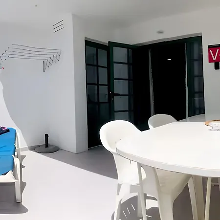 Apartment Florencia With Pool Wifi In Puerto Del Carmen, Lanzarote Tias