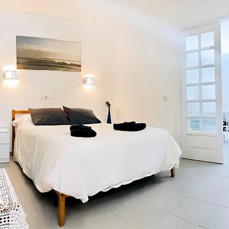 Florencia With Pool Wifi In Puerto Del Carmen, Lanzarote Apartment Tias