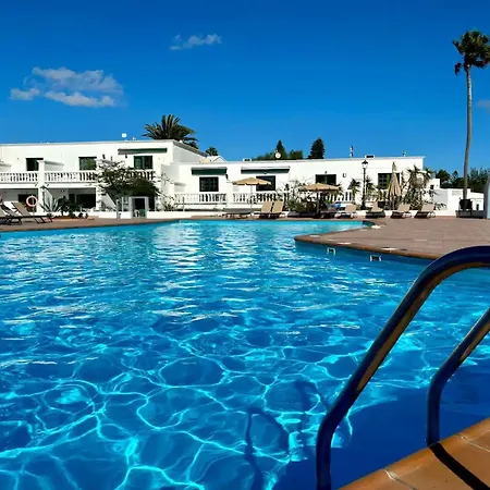Apartment Florencia With Pool Wifi In Puerto Del Carmen, Lanzarote