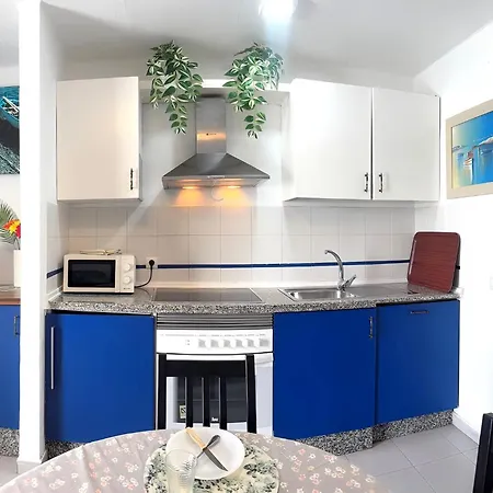 Apartment Florencia With Pool Wifi In Puerto Del Carmen, Lanzarote Tias