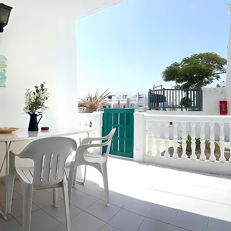 Florencia With Pool Wifi In Puerto Del Carmen, Lanzarote Tías
