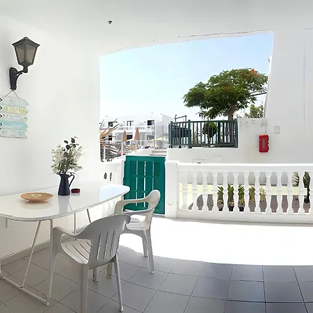 Florencia With Pool Wifi In Puerto Del Carmen, Lanzarote *