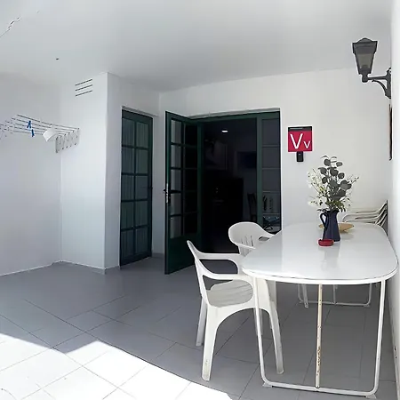 Florencia With Pool Wifi In Puerto Del Carmen, Lanzarote Lejlighed