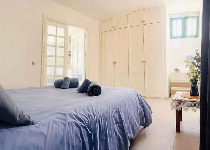 Florencia With Pool Wifi In Puerto Del Carmen, Lanzarote Apartman Tías