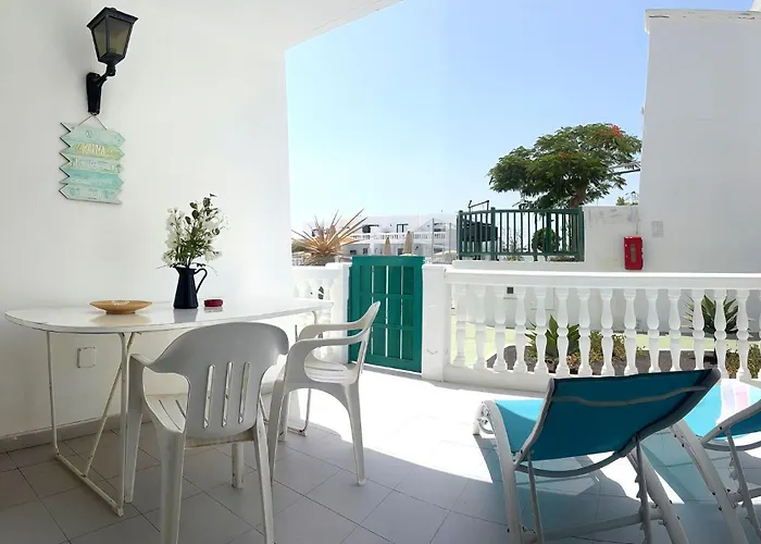 Florencia With Pool Wifi In Puerto Del Carmen, Lanzarote Apartman *