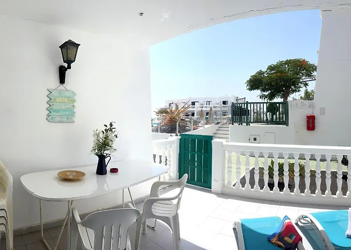 Florencia With Pool Wifi In Puerto Del Carmen, Lanzarote Tías